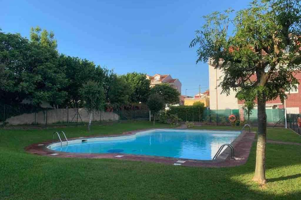 Garaje Y Piscina Comunitaria! Suances Exterior foto