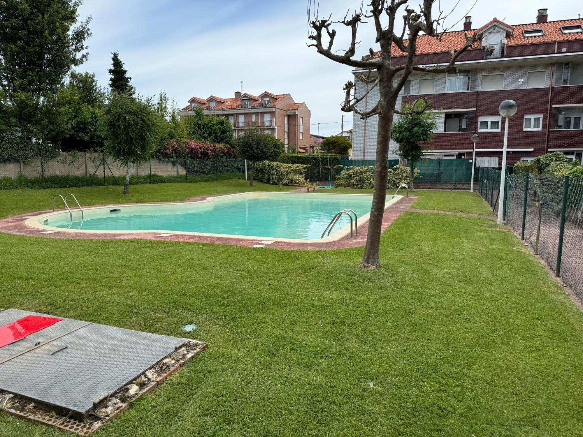 Garaje Y Piscina Comunitaria! Suances Exterior foto